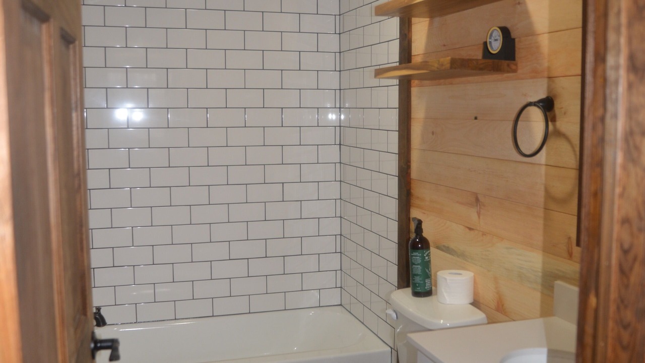 Photo of Bathroom in Victor
