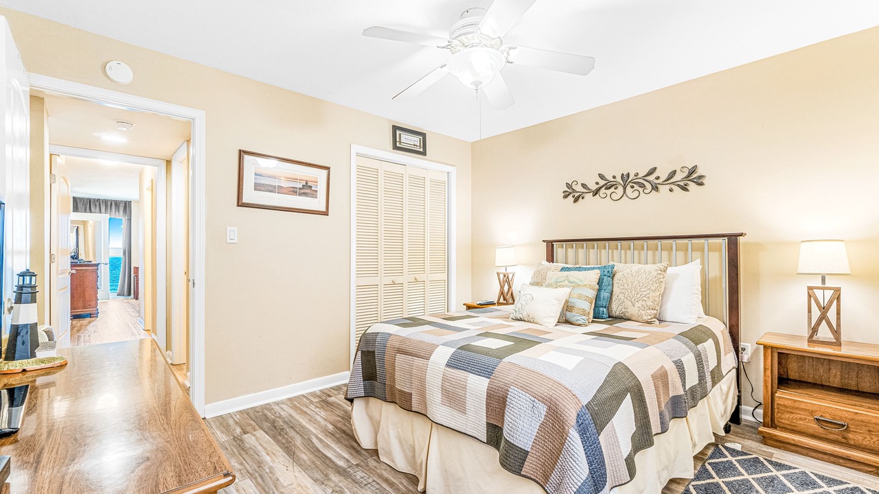 Photo of Bedroom in Gulf Shores