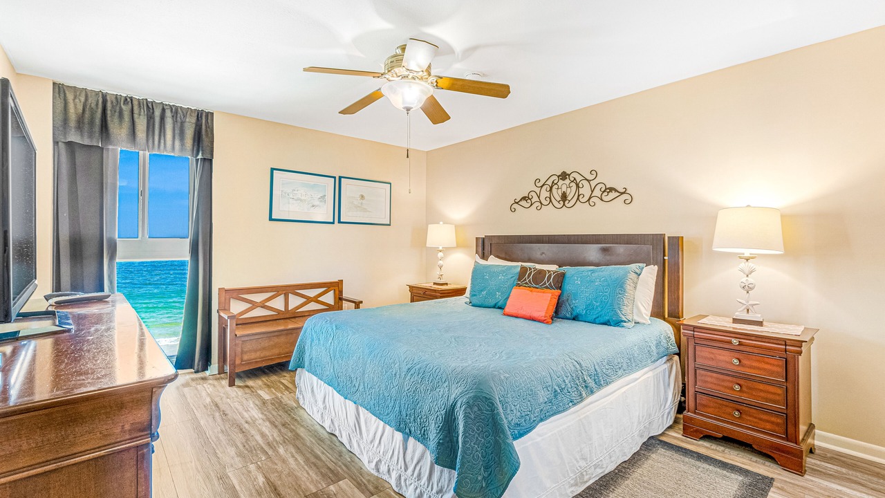 Photo of Bedroom in Gulf Shores