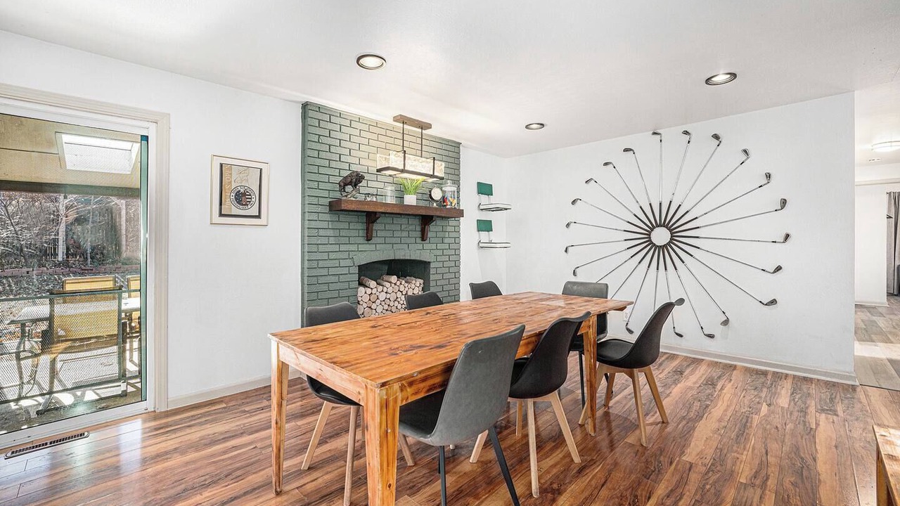 Photo of Livingroom in Lakewood