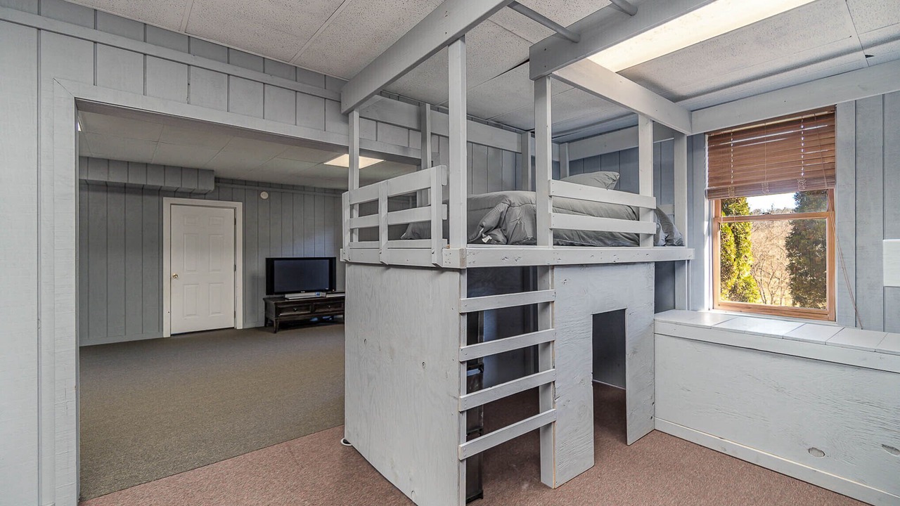 Photo of Bedroom in Columbia