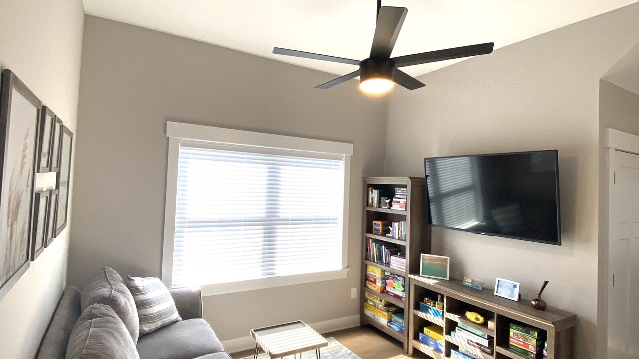 Photo of Livingroom in A-Zone