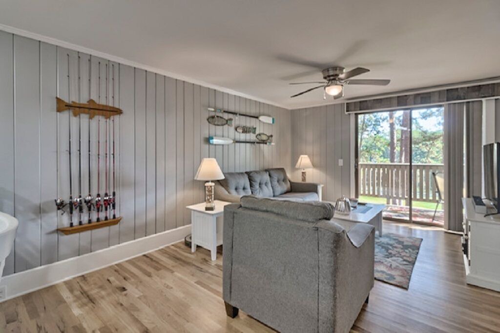 Photo of Livingroom in Salem