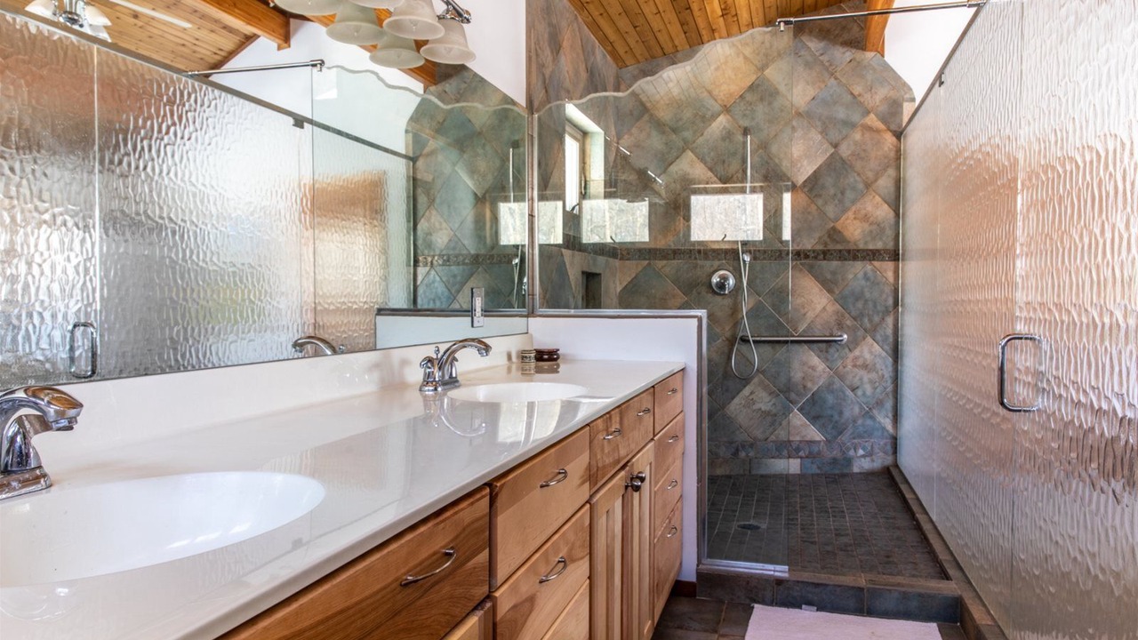 Photo of Bathroom in Harbert