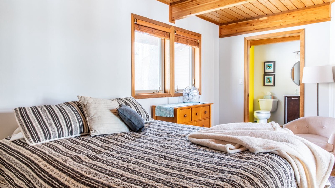 Photo of Bedroom in Harbert