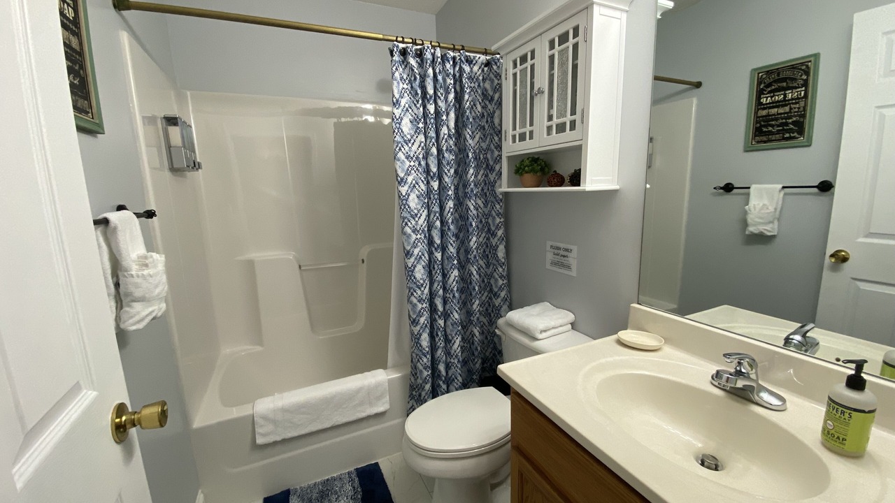Photo of Bathroom in Seymour