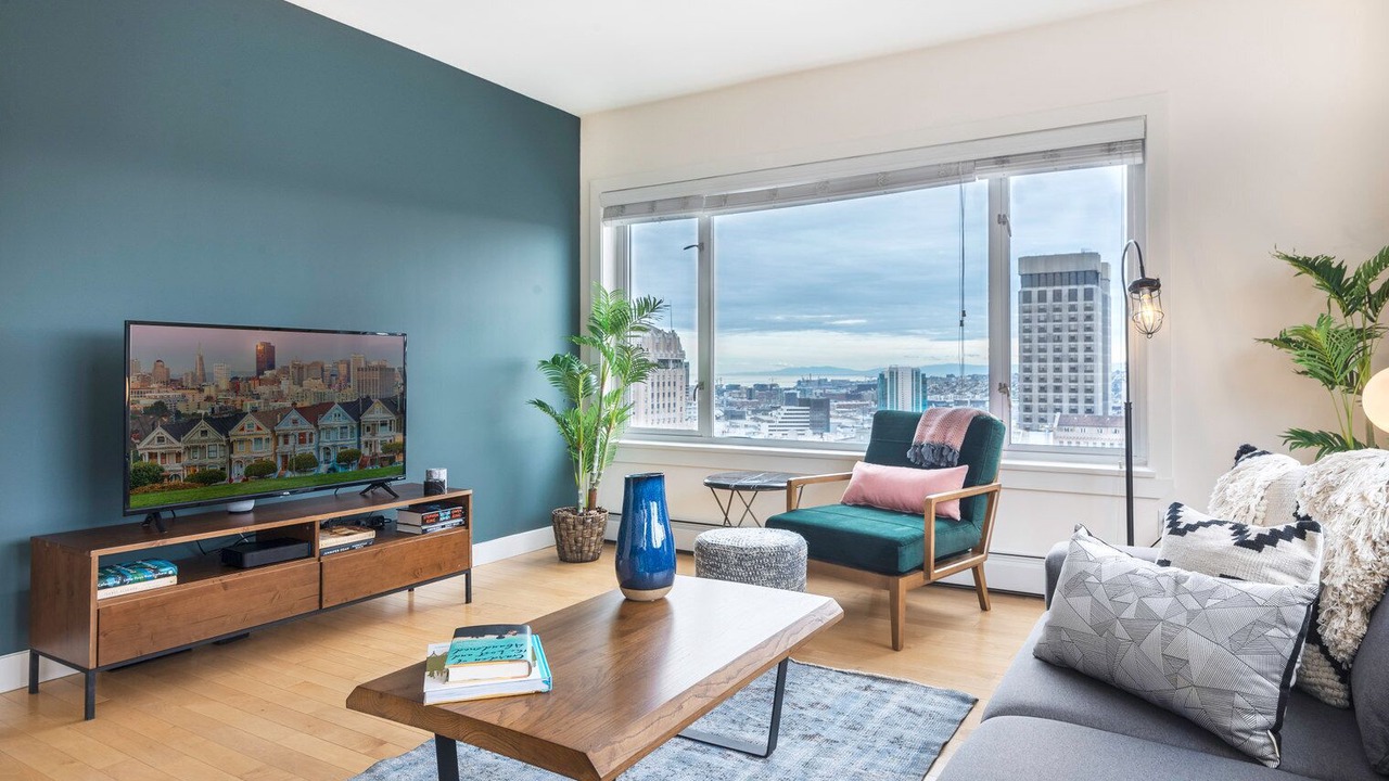 Photo of Livingroom in Lower Nob Hill
