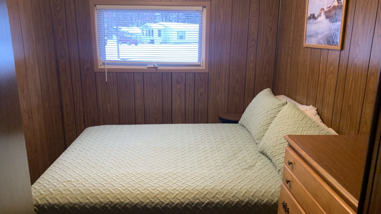 Photo of Bedroom in Grand Marais