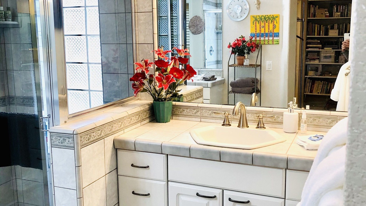 Photo of Bathroom in Valley Center