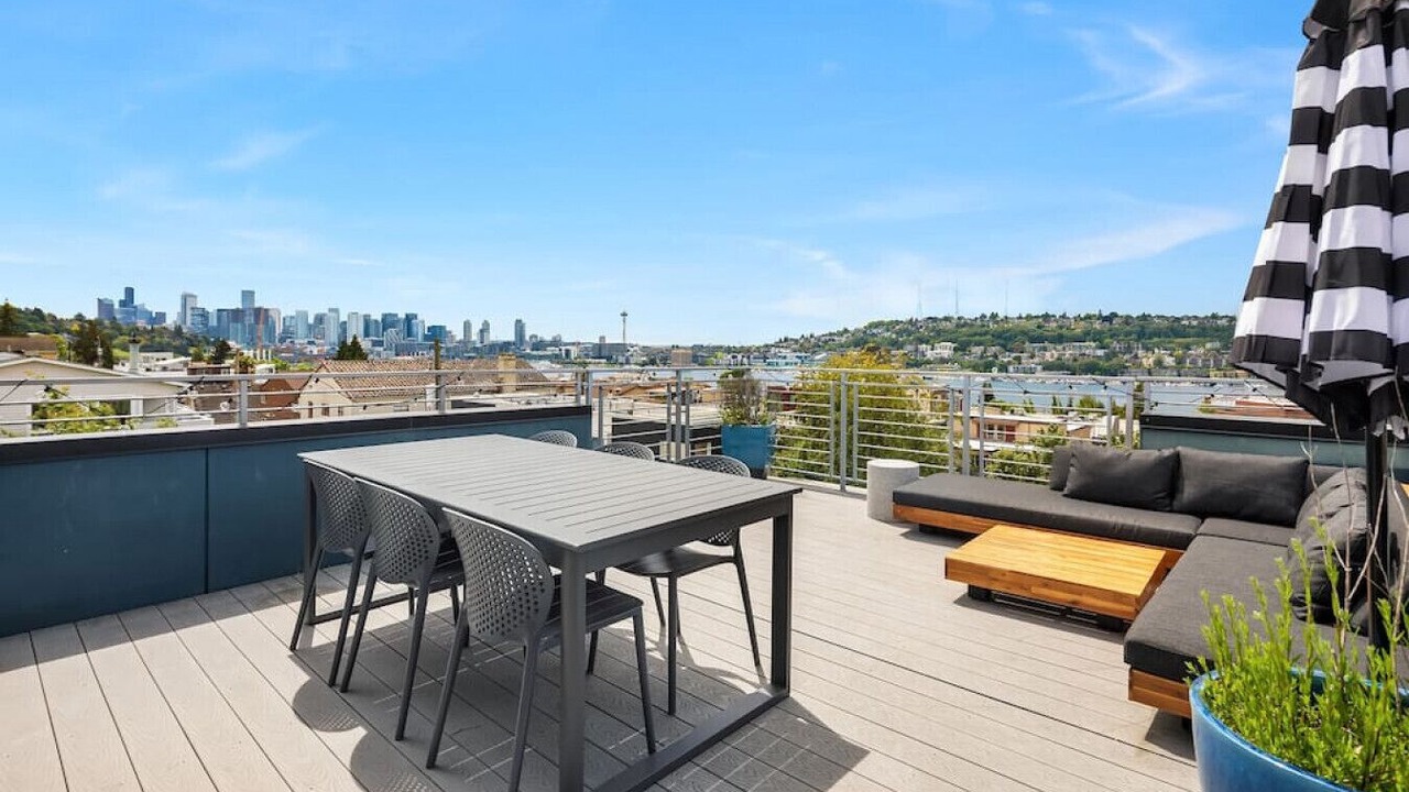Photo of Outdoor in Eastlake