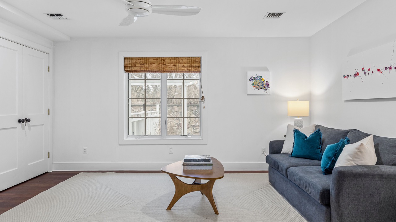 Photo of Livingroom in Montauk