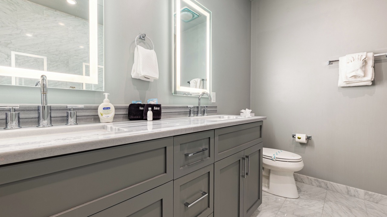 Photo of Bathroom in Central Business District
