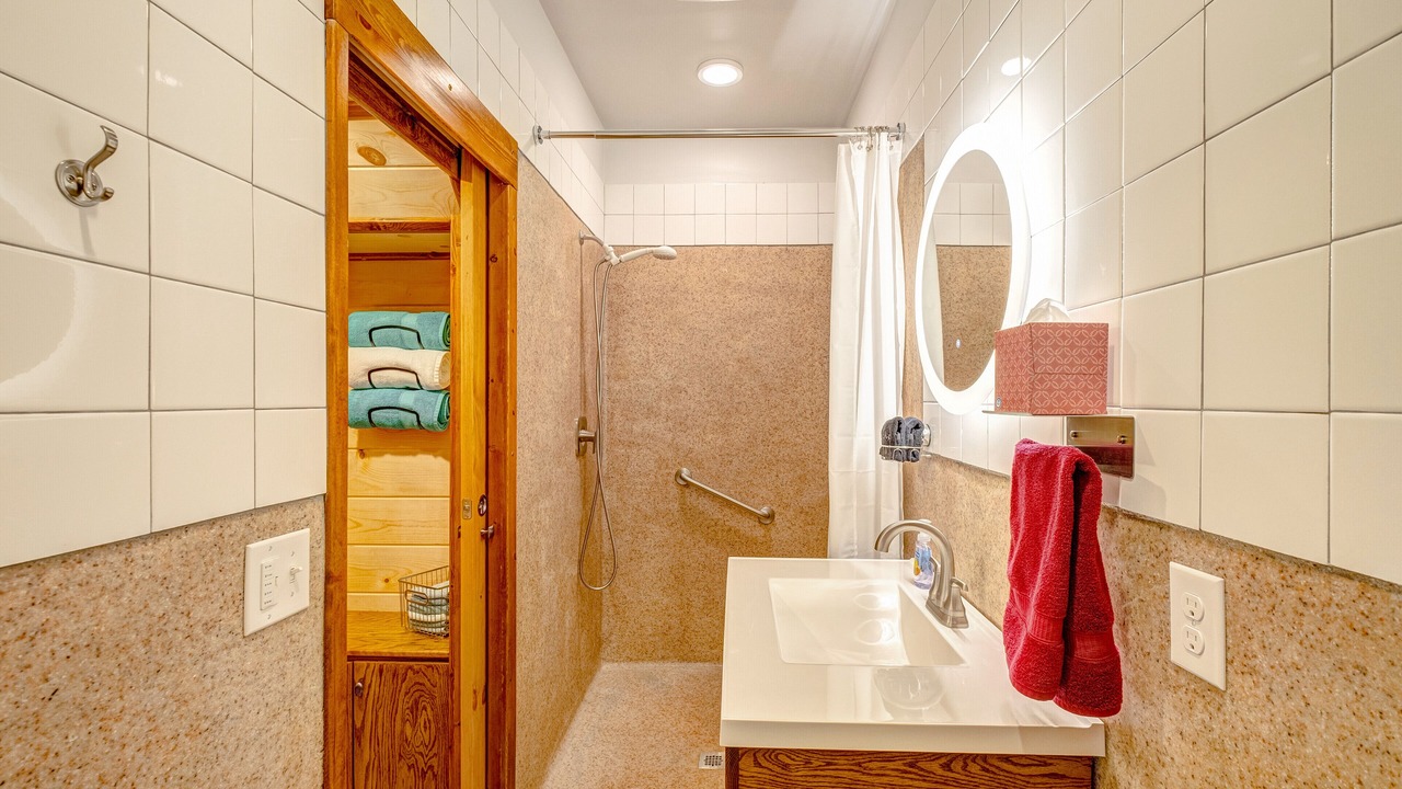 Photo of Bathroom in Greenbrier