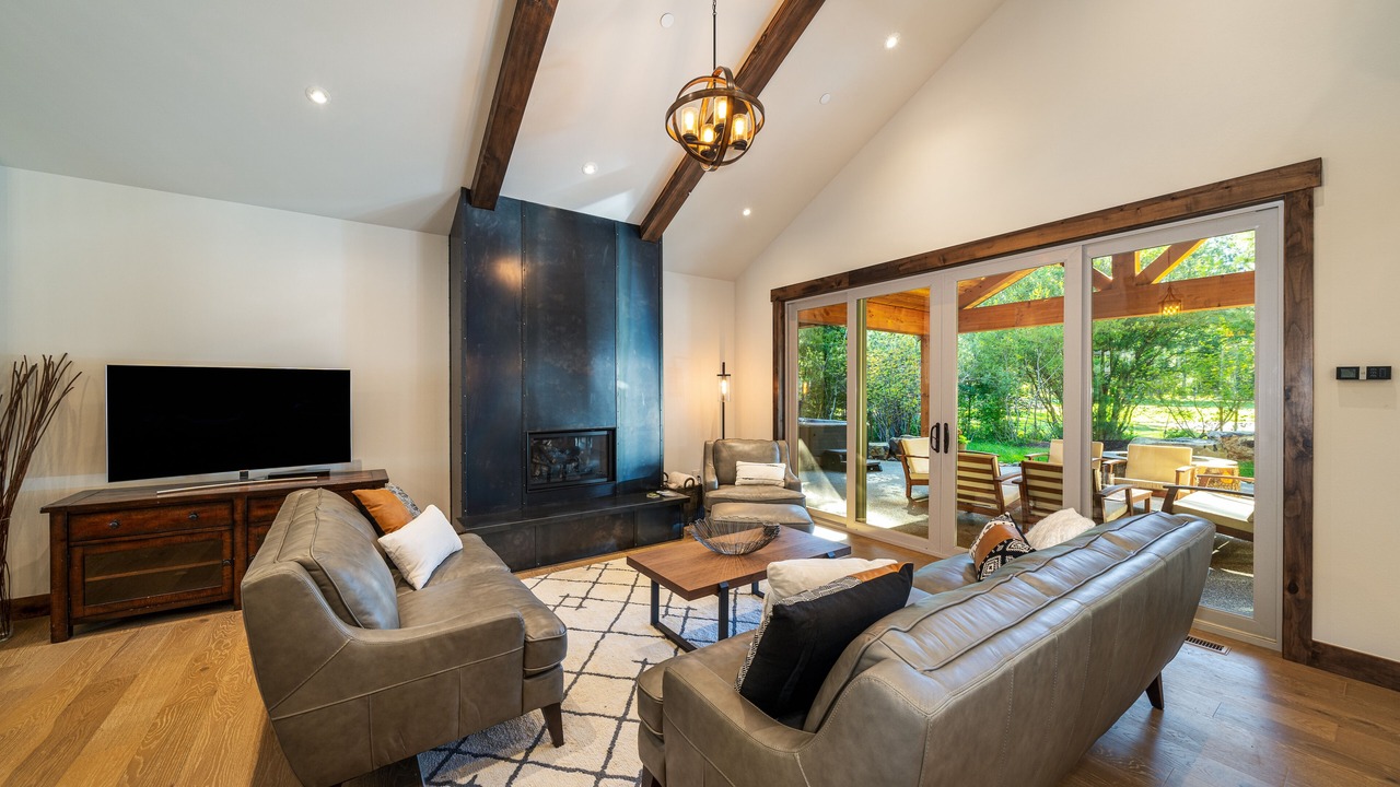 Photo of Livingroom in Cle Elum