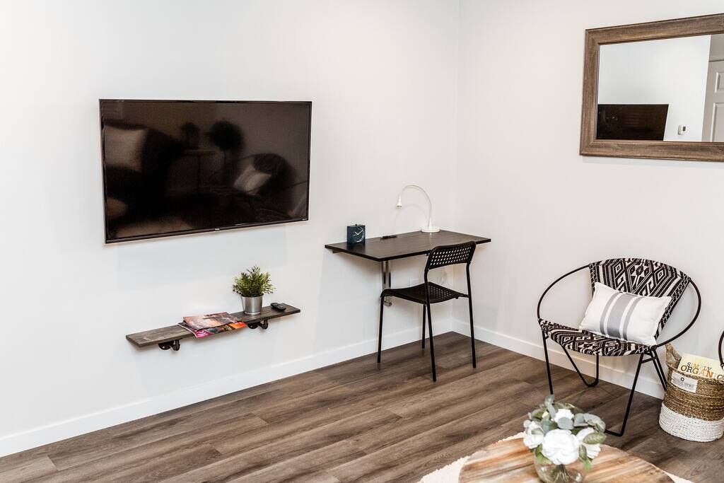 Photo of Livingroom in University District