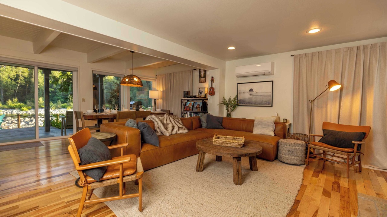 Photo of Bedroom in Gold Bar