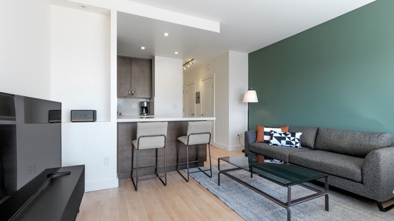 Photo of Livingroom in Lower Nob Hill