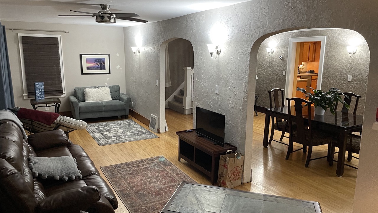 Photo of Livingroom in Village of Pewaukee