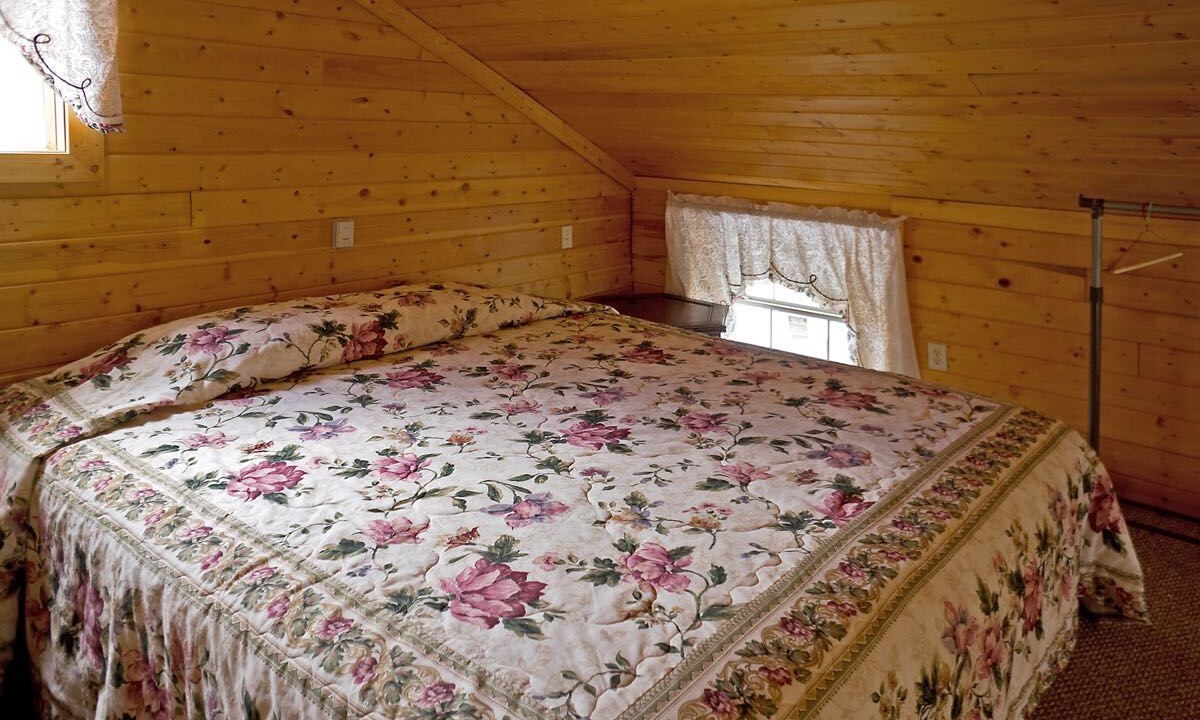 Photo of Bedroom in Alpine Village