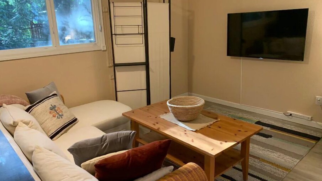 Photo of Livingroom in Lake Forest Park