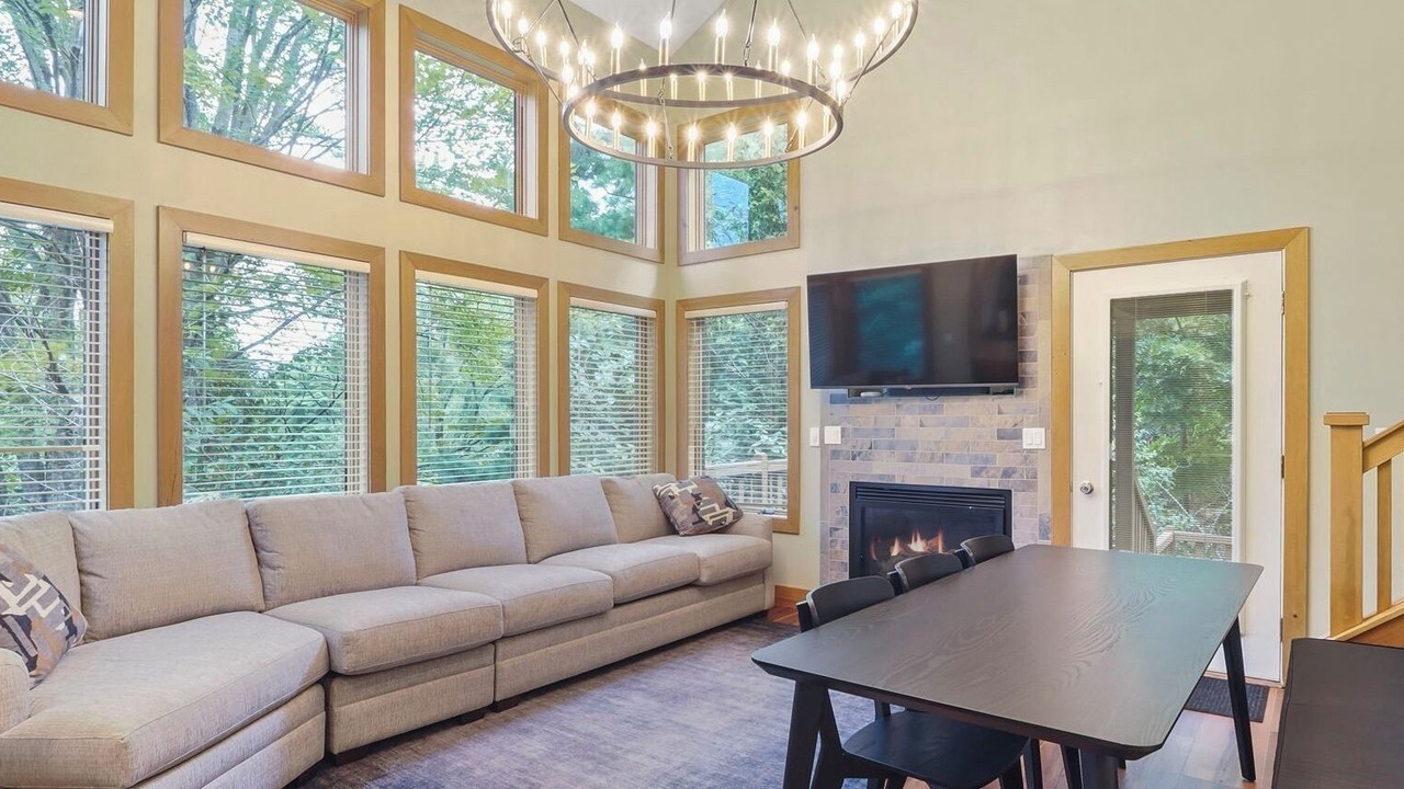 Photo of Livingroom in Boyne Falls