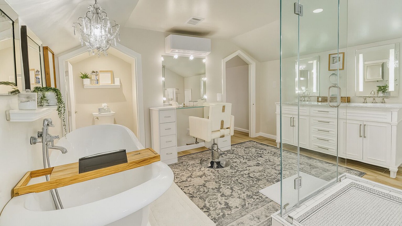 Photo of Bathroom in McQueeney