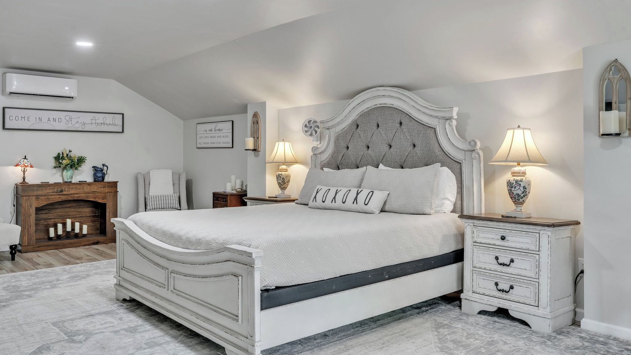 Photo of Bedroom in McQueeney