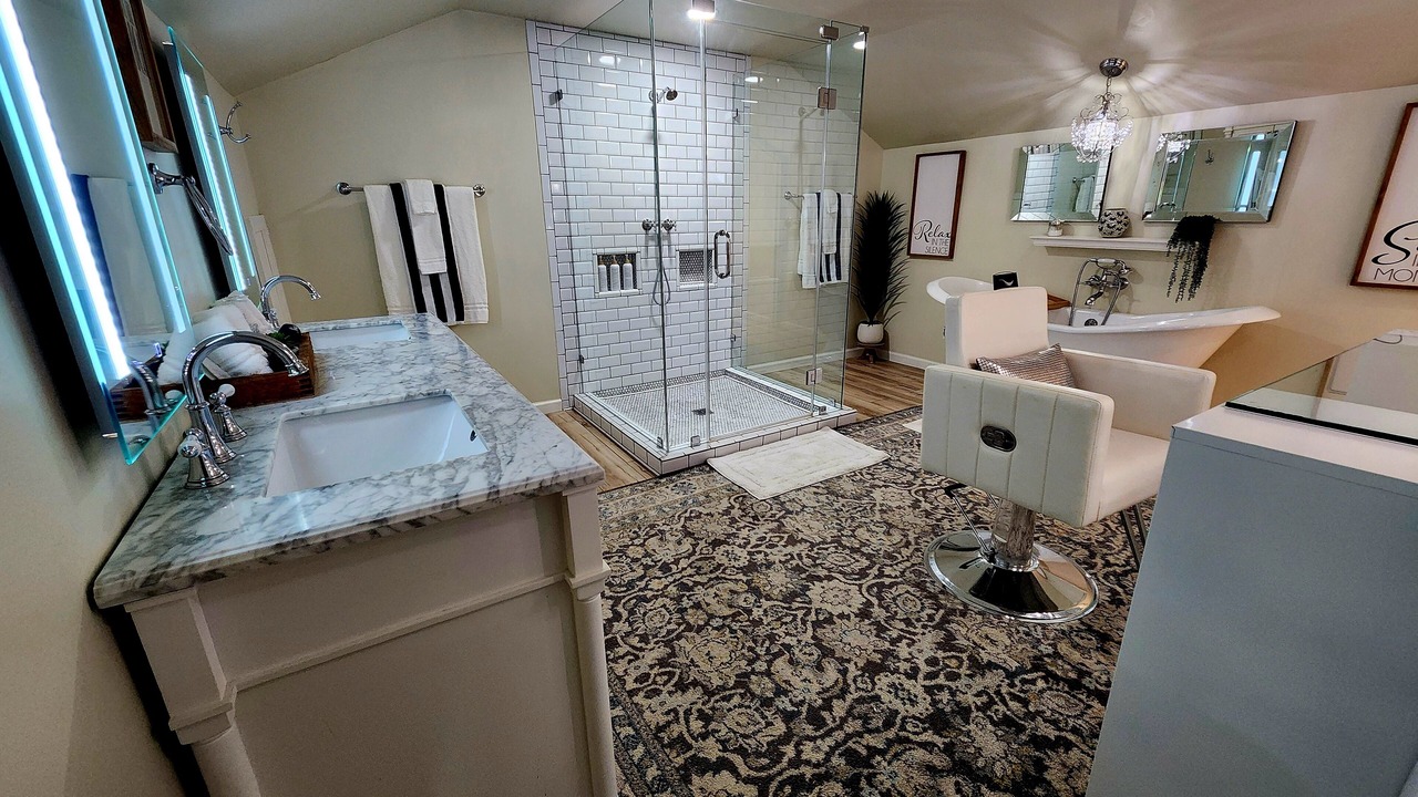 Photo of Bathroom in McQueeney