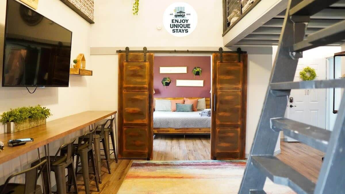 Photo of Bedroom in Niles