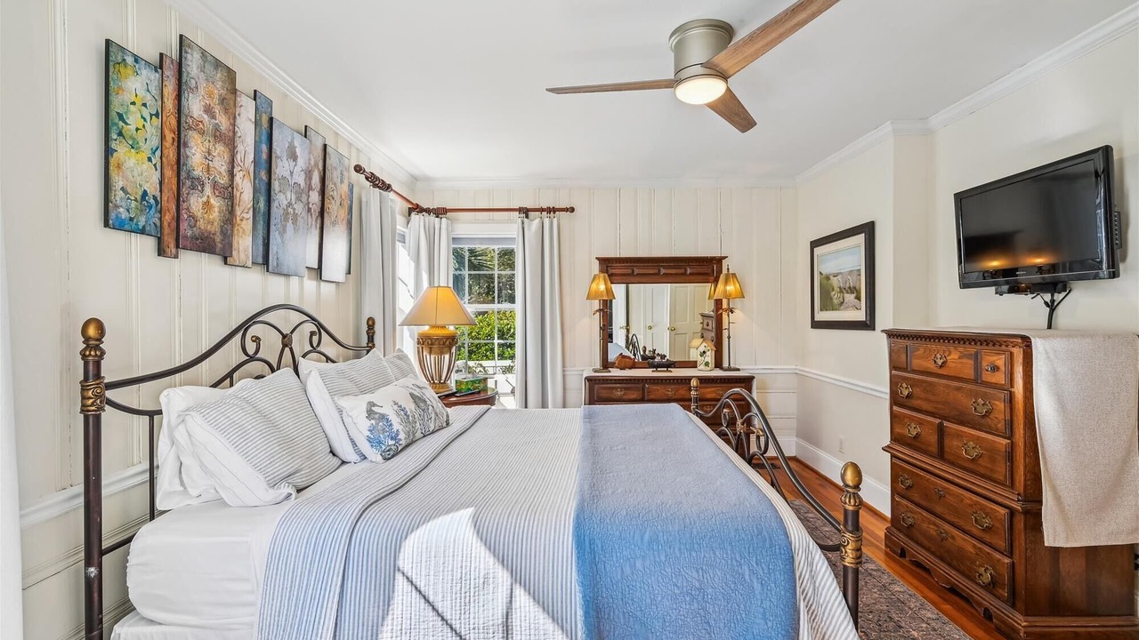 Photo of Bedroom in Golden Mile