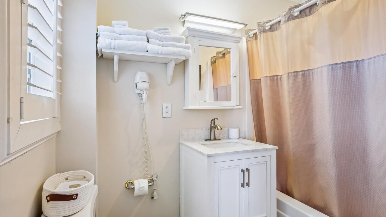Photo of Bathroom in Golden Mile