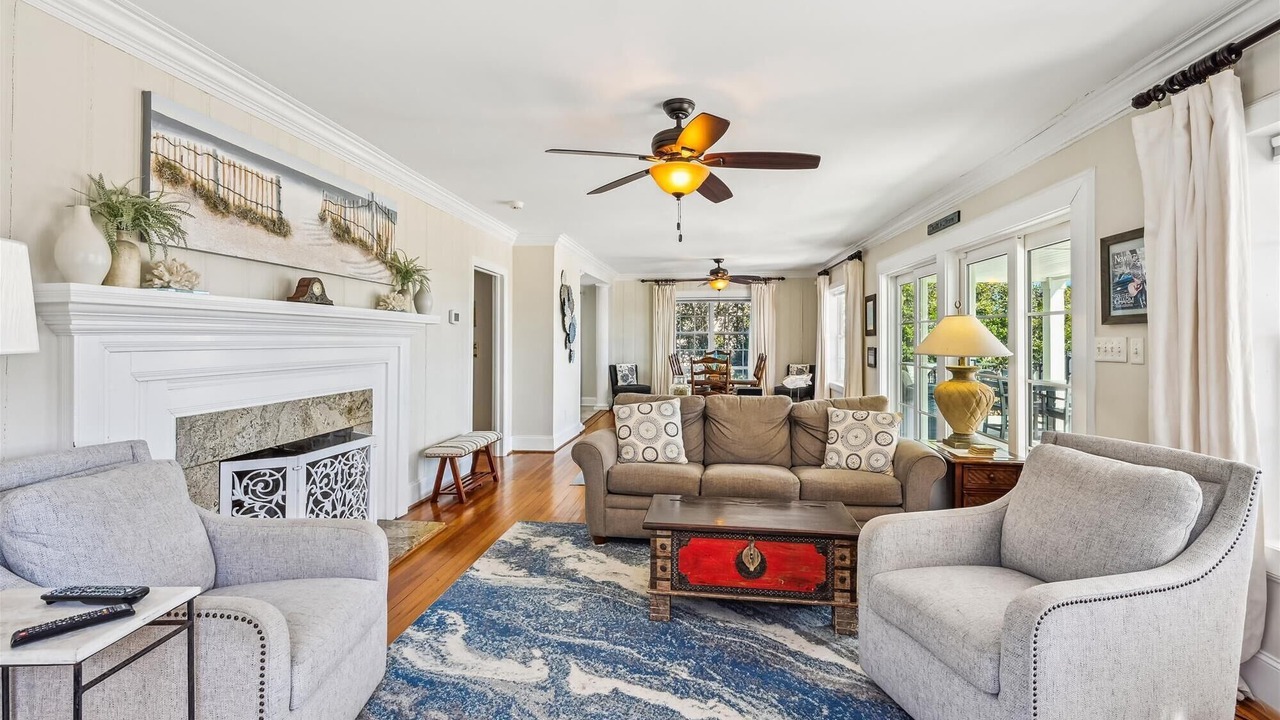 Photo of Livingroom in Golden Mile