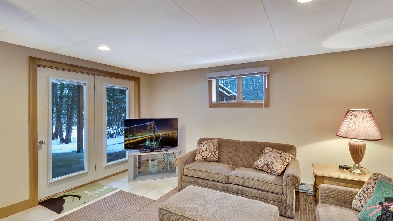 Photo of Livingroom in Boyne Falls