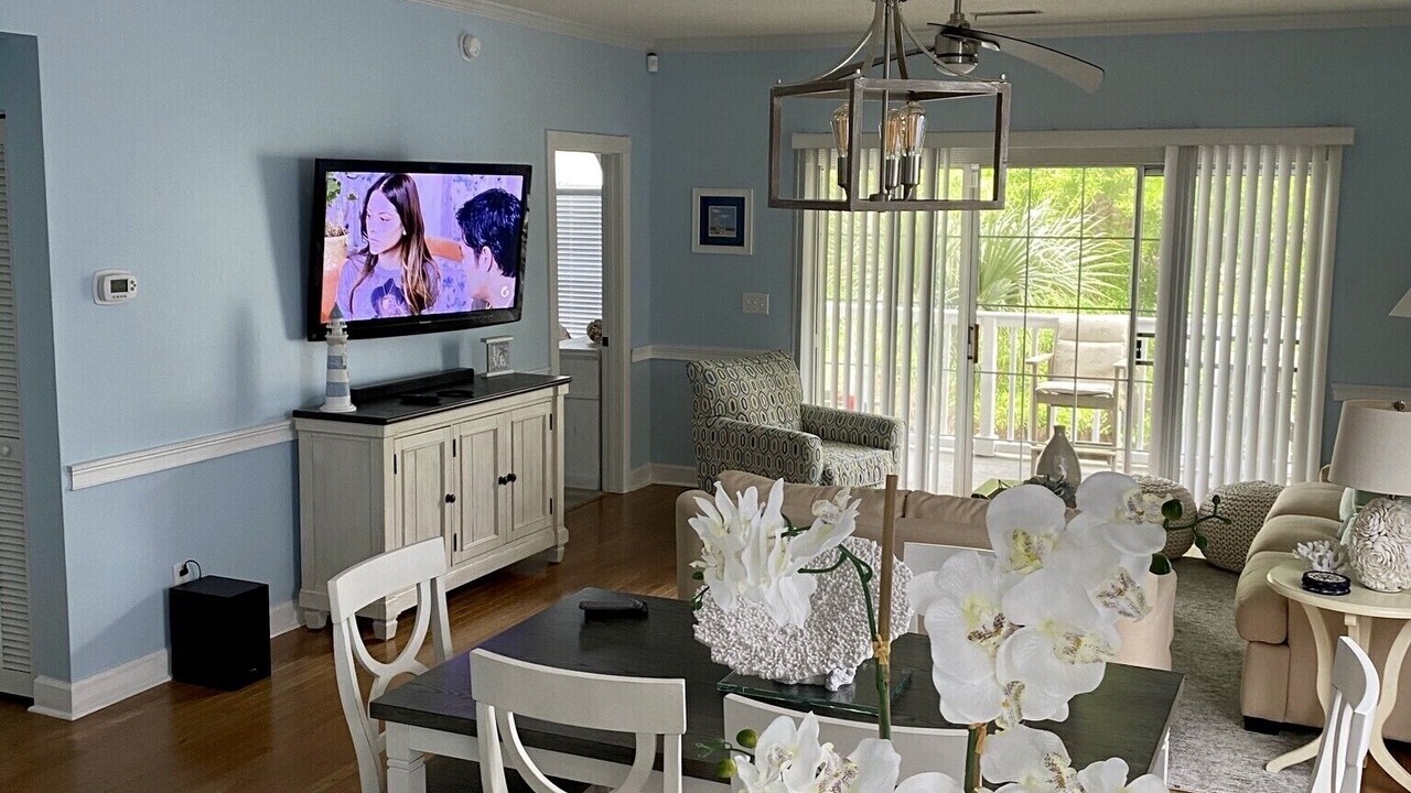 Photo of Livingroom in Central Myrtle Beach