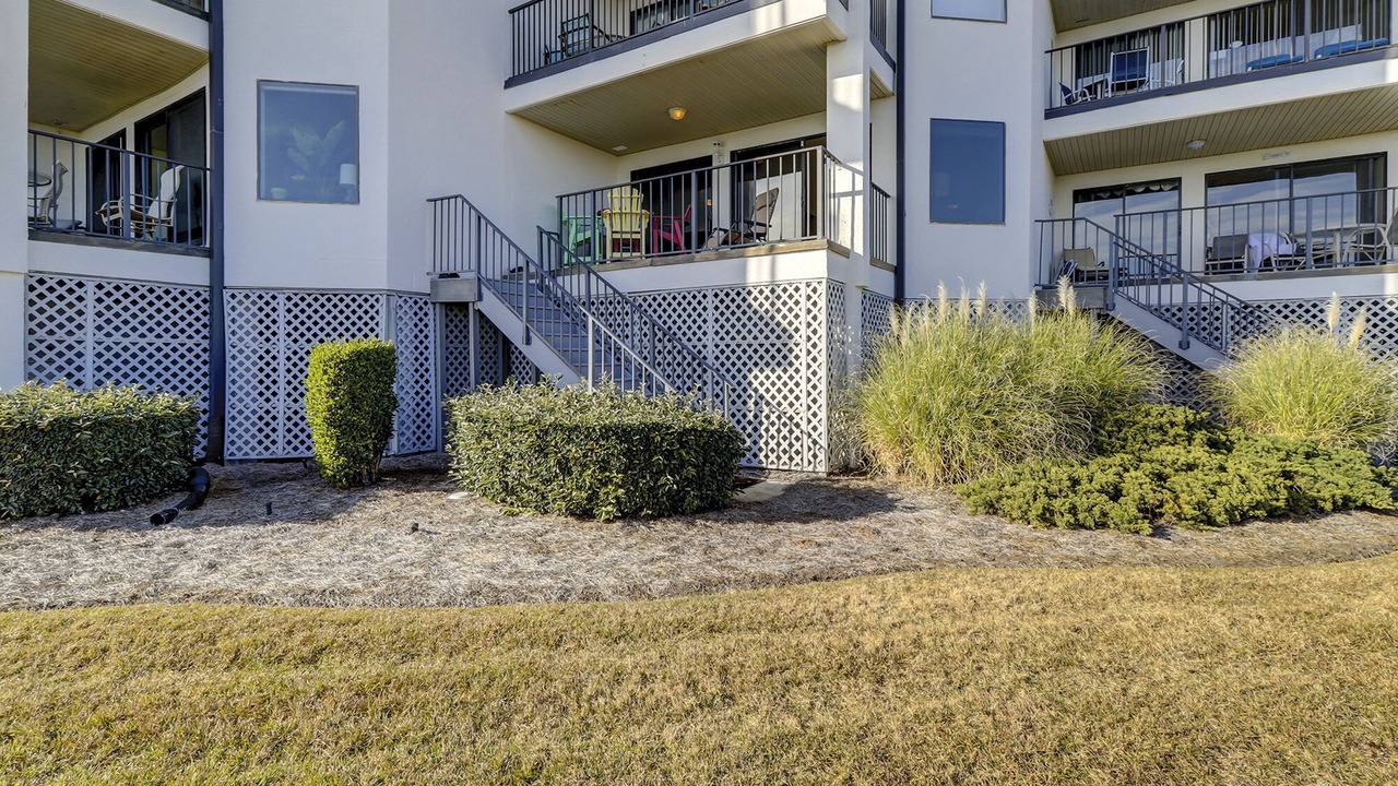 Photo of Outdoor in Folly Field