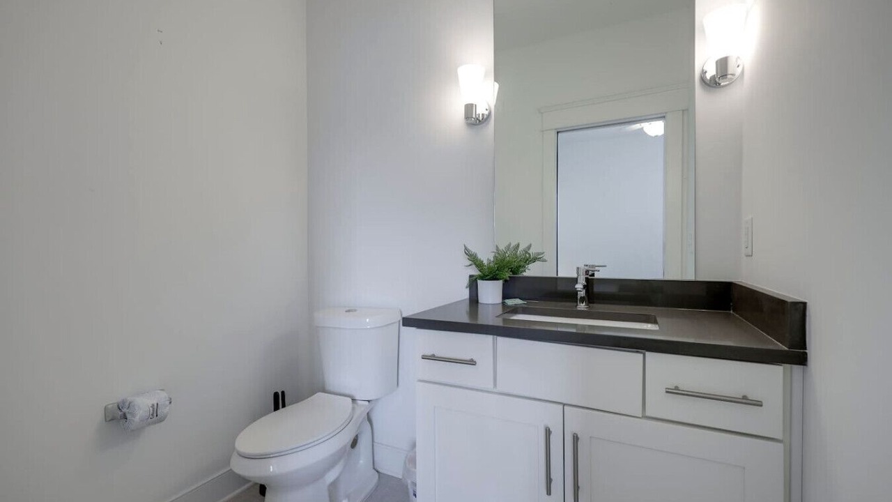 Photo of Bathroom in Charlotte Park