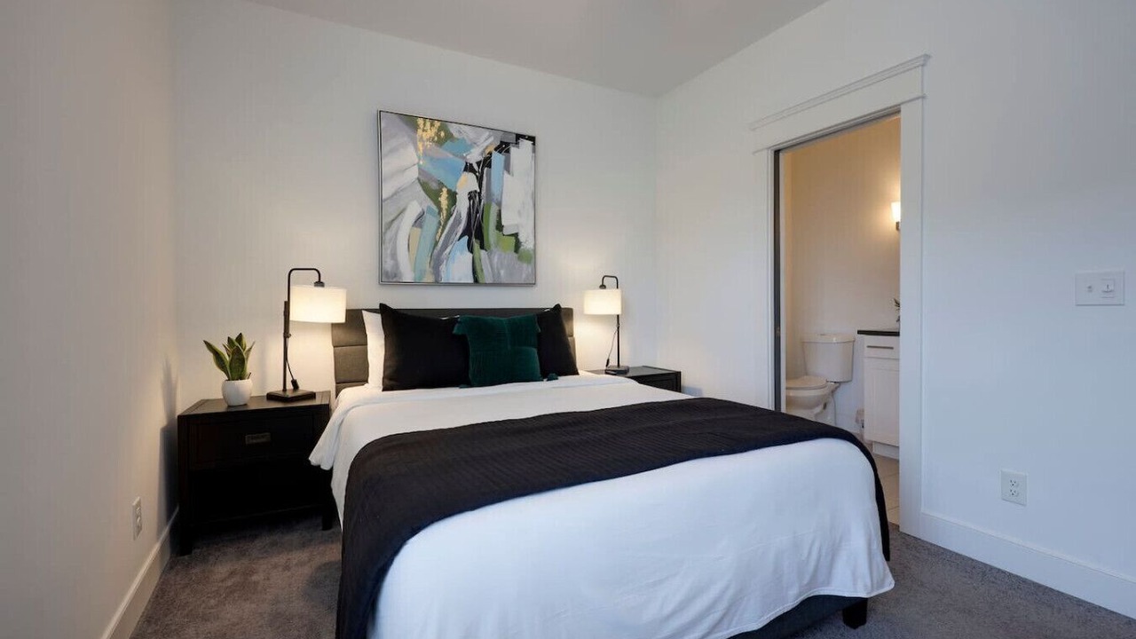 Photo of Bedroom in Charlotte Park