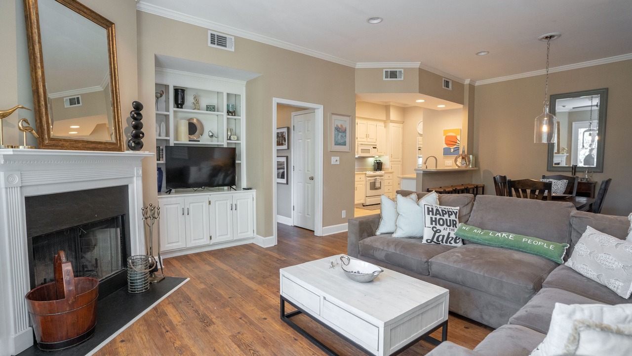 Photo of Livingroom in Lake Oconee
