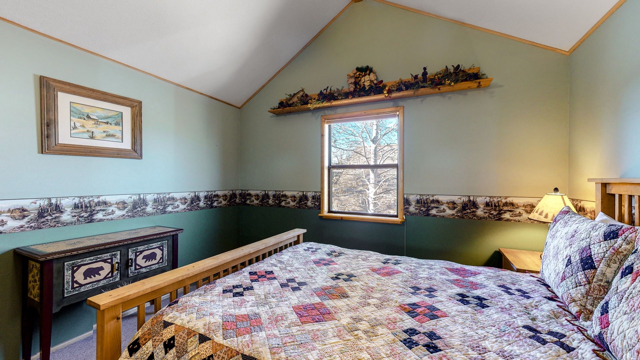 Photo of Bedroom in South Fork