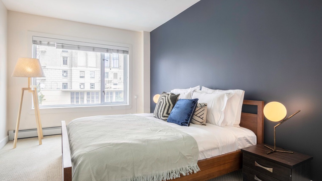 Photo of Bedroom in Lower Nob Hill