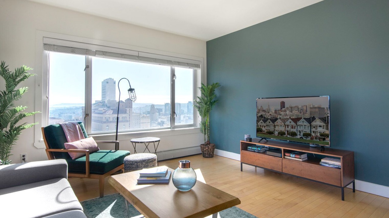 Photo of Livingroom in Lower Nob Hill