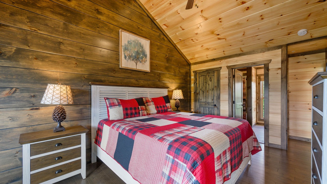 Photo of Bedroom in Gatlinburg