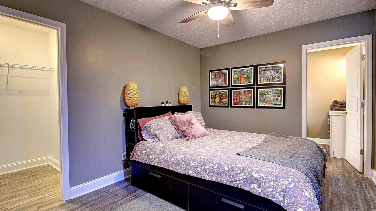 Photo of Bedroom in Scott Depot
