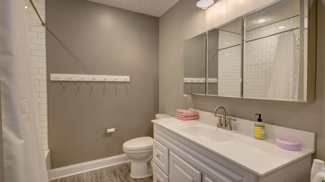 Photo of Bedroom in Scott Depot