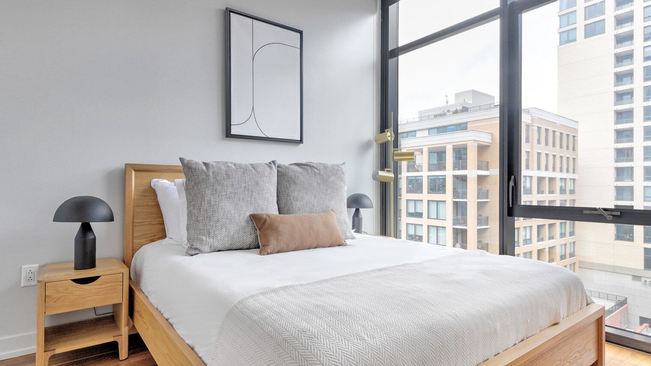Photo of Bedroom in Near North Side