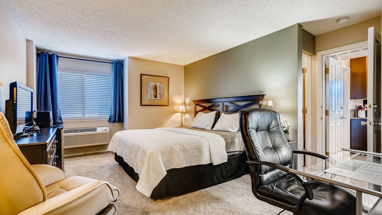 Photo of Bedroom in Englewood