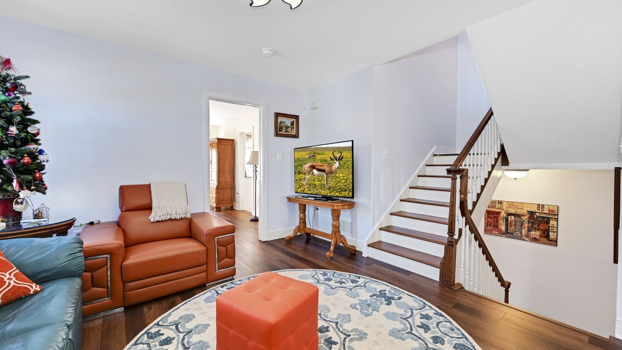 Photo of Livingroom in Adamstown