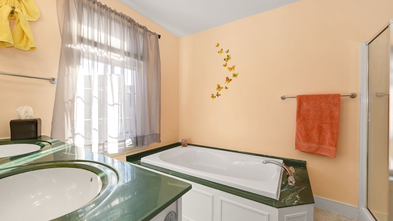 Photo of Bathroom in Adamstown