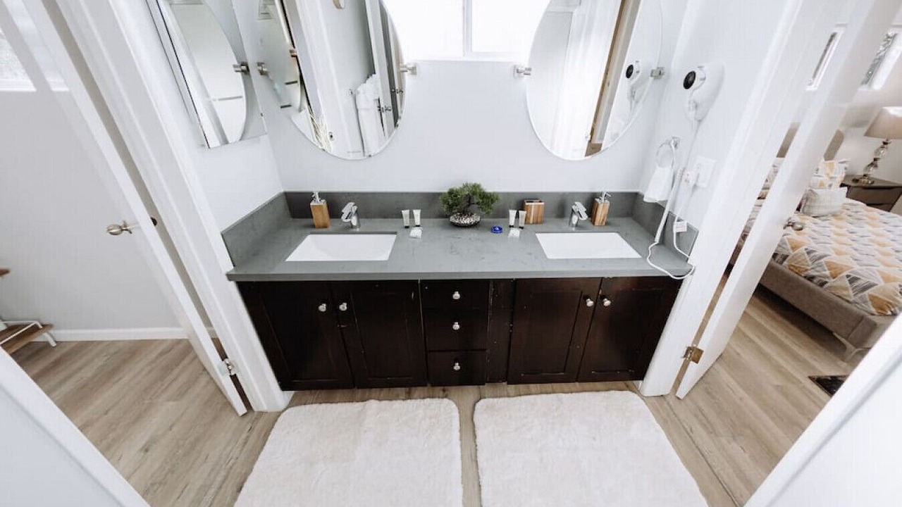 Photo of Bathroom in NoHo Arts District