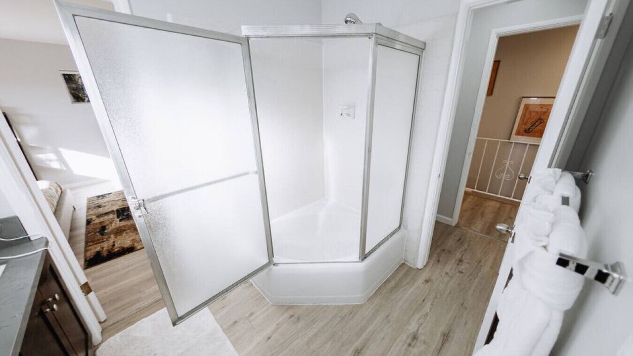 Photo of Bathroom in NoHo Arts District